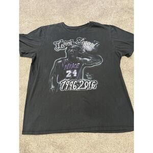Kobe Bryant Retirement 1996-2016 Living Legend Black T-Shirt Lakers Size L